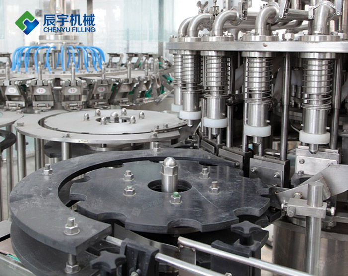 飲料設備全自動(dòng)與半自動(dòng)的區別